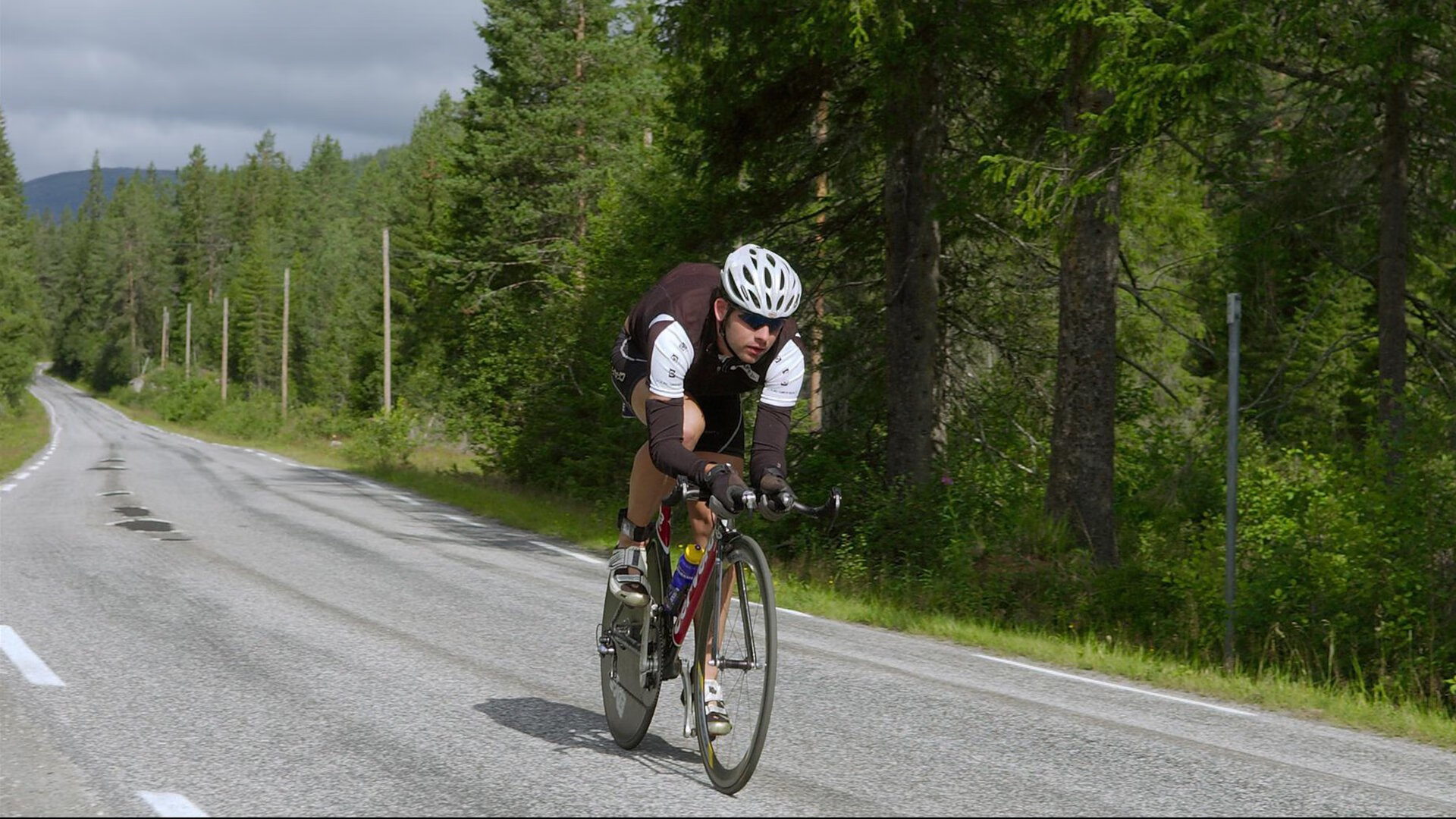 热火队内比赛引发替补席欢呼不断，热火队主场